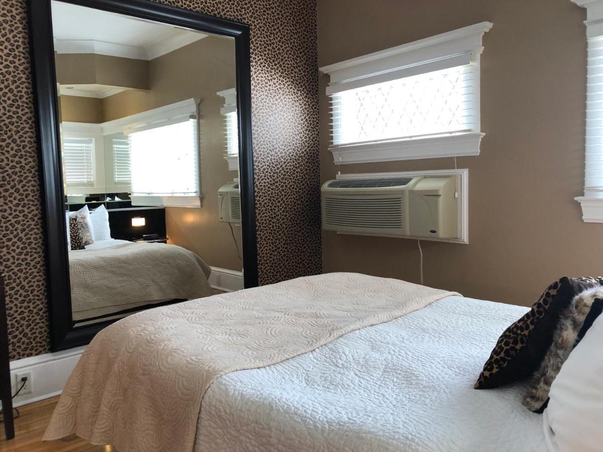 Leaside Manor Bed & Breakfast Сент Джонс Екстериор снимка